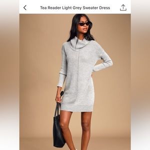 NWOT** Lulu’s gray cowl neck sweater dress
